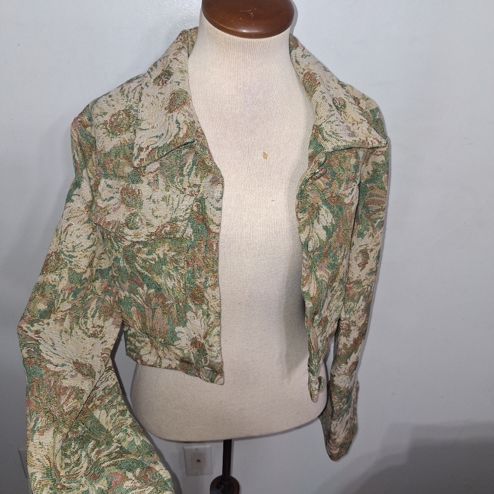 Cropped Fashion Jacket- W Sz Medium /6 - Picture 1 of 7
